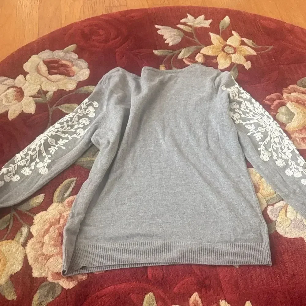 41 Hawthorn Gray Sweater with White Embroidery